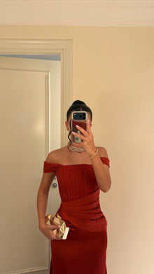 Grace- orange with red shade